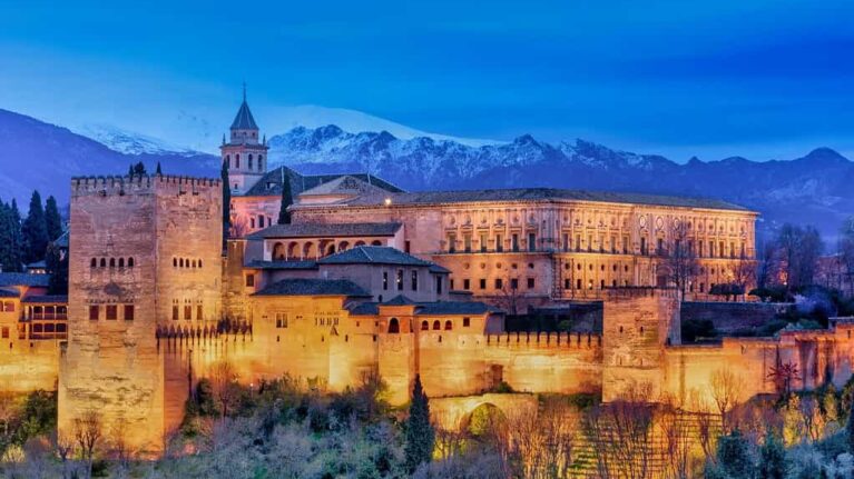 Alhambra-de-noche_1-1024x683